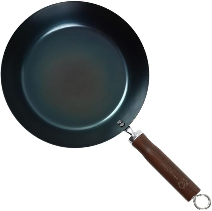 Crafted in Japan. Trusted by Chefs. Japanese Carbon Steel Frying Pan – Precision-Formed, Pre-Seasoned & Lightweight, Chef-Designed for High-Heat Control (10.2 inches)