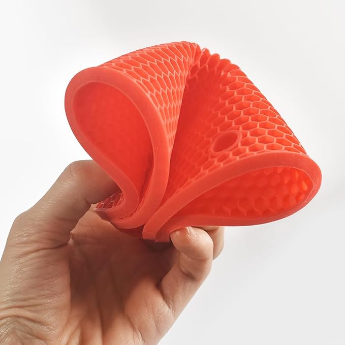 homEdge Silicone Square Trivets Mat, 6 Packs Multipurpose Non Slip Heat Resistant Pot Holder-Red