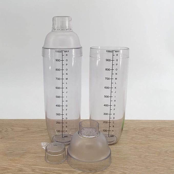 Plastic Cocktail Shaker,Drink Mixer Hand Shaker Cup with Scales,Transparent (33 oz / 1000cc)