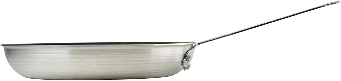 Winco Majestic 14.38" Non-Stick Frying Pan, 14 Inch, Black,Silver | Reinforced riveted handle, Great for Sauteing, Searing, Frying and Restaurant Kitchens