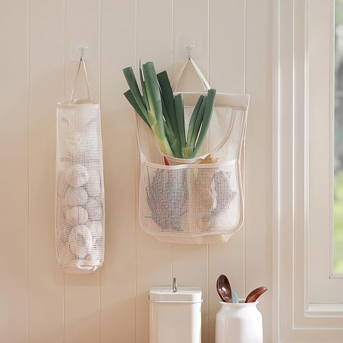 Reusable Breathable Hanging Storage Mesh Bags, Onion Bags Mesh Garlic Net Bag, Washable Kitchen Storage Holder Bag for Potatoes, Onions, Garlics, Vegetables, Fruit (1)
