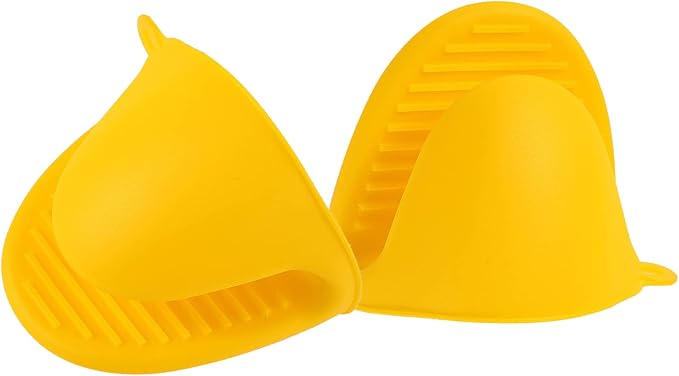 2 Pairs Mini Oven Gloves Silicone Oven Mitts Yellow and Pink | Silicone Heat Resistant Cooking Pinch Mitts Potholder for Kitchen Cooking & Baking