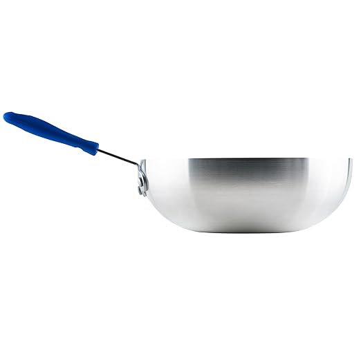 Winco Aluminum Stir Fry Pan, 11-Inch,Silver | Deep sides, Great for Sauteing, Searing, Frying and Restaurant Kitchens