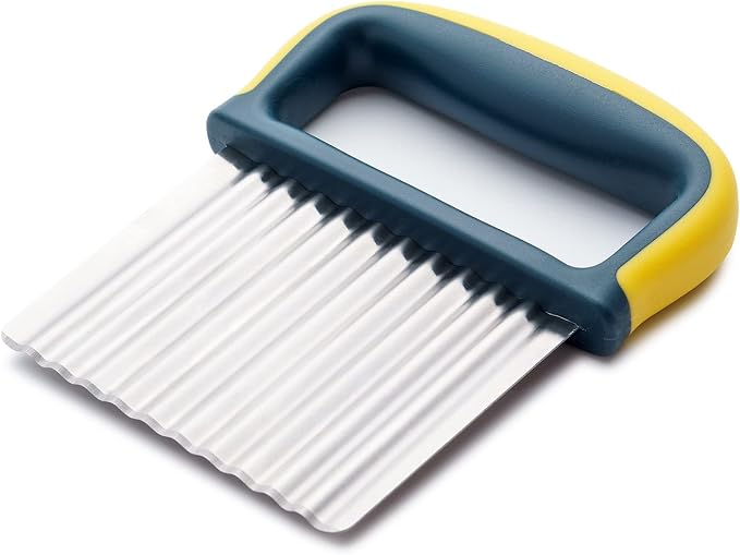 Crinkle Cutter Knife, Potatoes Crinkle Fry Cut and Vegetable Cutter for Veggies, Stainless Steel Carrot Slicer（Yellow）