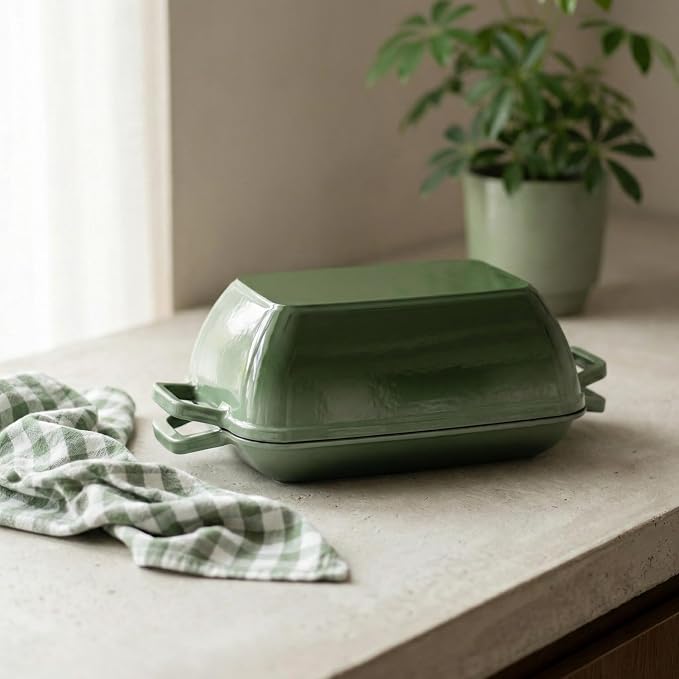 Flavehc Oval Cast Iron Dutch Oven for Bread Baking 12x8 Inch Enameled Bread Pan with Lid 6QT Cast Iron Bread Dutch Oven for Sourdough，Green