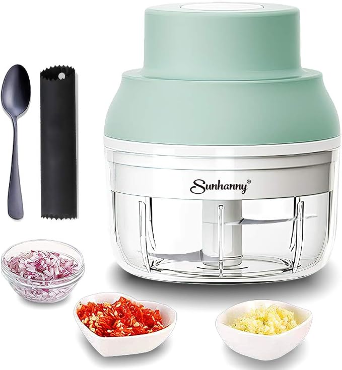 Electric Garlic Chopper Mini, Garlic Masher Crusher, Food Processor Small with Garlic Peeler And Spoon (100ML/3.3FL OZ, Green) 3.1 * 3.1 * 3.9 IN