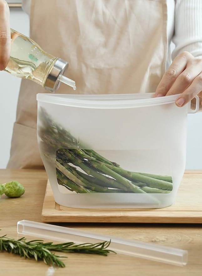 Reusable Silicone Food Storage Bags 4Pack with 2 Sandwich, 1 Lunch, and 1 Half-Gallon Bags, Multiuse Pouches Stand Up Zip Container for Soup and Leftovers, Microwave, Dishwasher, Oven and Freezer Safe