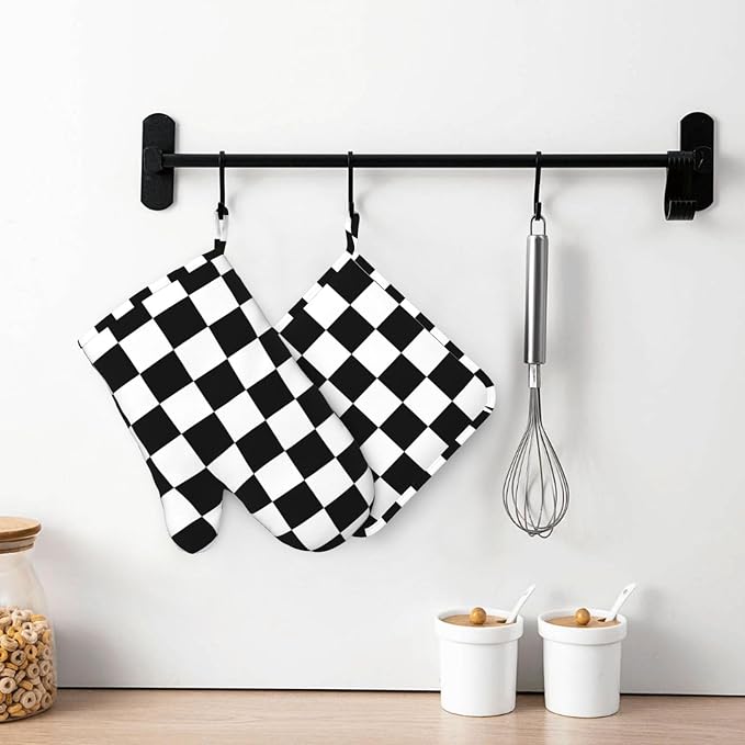 Black White Check Plaid Oven Mitts and Pot Holders Sets Silicone Black and White Checkered Plaid Kitchen Mitts Potholders Heat Resistant 4Pcs Oven Gloves Hot Pads for Cooking Grilling