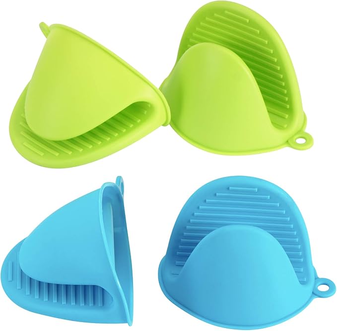 Vaincre 4PCS Heat Resistant Silicone Oven Mitts & Potholders, Blue & Green | Food Grade Silicone, Non-Slip Grip, Waterproof, Mini Size, Flexible, Dishwasher Safe, For Cooking Baking Grilling BBQ