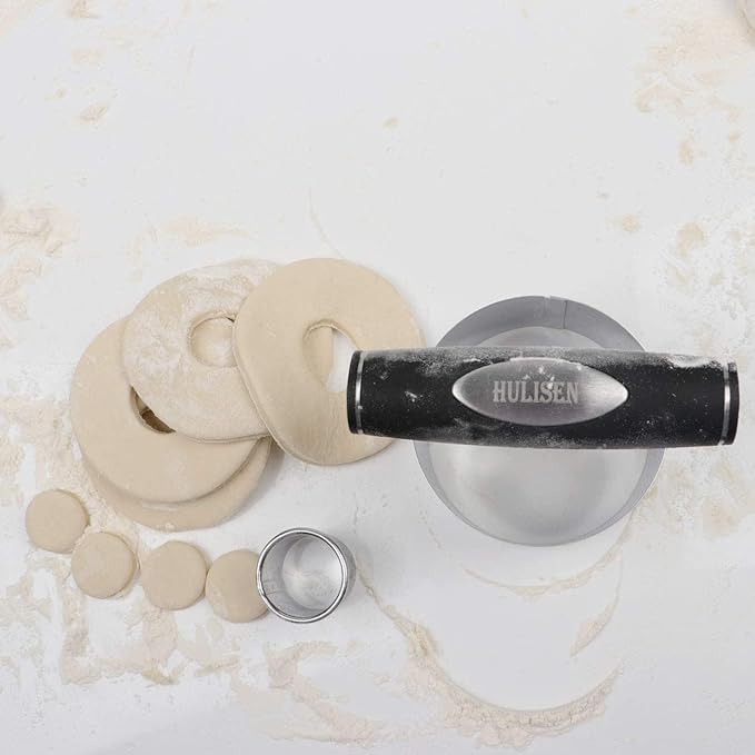 HULISEN 3.5 inch Biscuit Cutter, Stainless Steel Cookie Cutter with Handle | Round, Ergonomic Rubber Grip, Extra 1 inch Cutter Included, Dishwasher Safe, Baking Beginner Friendly, Gift-Ready Packaging