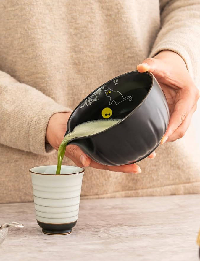 TANG PIN Premium Matcha Set - Japanese Traditional Matcha Making Kit | Matcha Bowl (Chawan), Bamboo Whisk (Chasen) & Holder - Complete Matcha Maker Starter Tools for Matcha Tea & Latt (Cat)