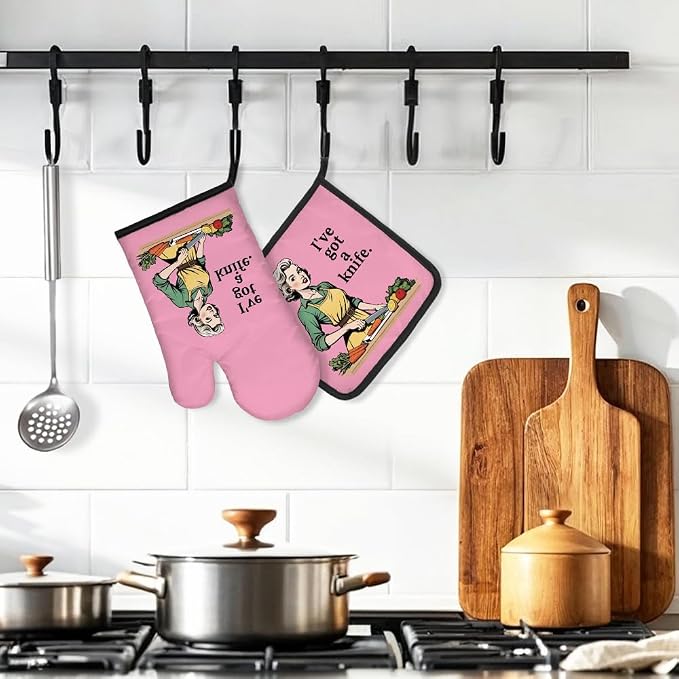 DYJYBMY I've Got A Knife Funny Oven Mitts and Pot Holder Set for Baking Cooking, Vintage Lady Kitchen Gadgets for Women, Fun Housewarming Cooking Gifts for Women Bakers Mom Wife Grilfriend Sister BFF