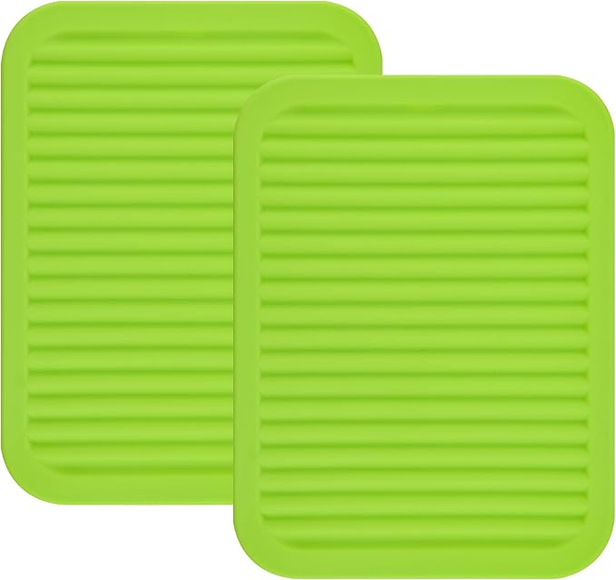 Silicone Trivets Mats for Hot Dishes and Hot Pots, Hot Pads for Countertops, Tables, Pot Holders, Spoon Rest Small Drying Mats Set of 2 Color Green