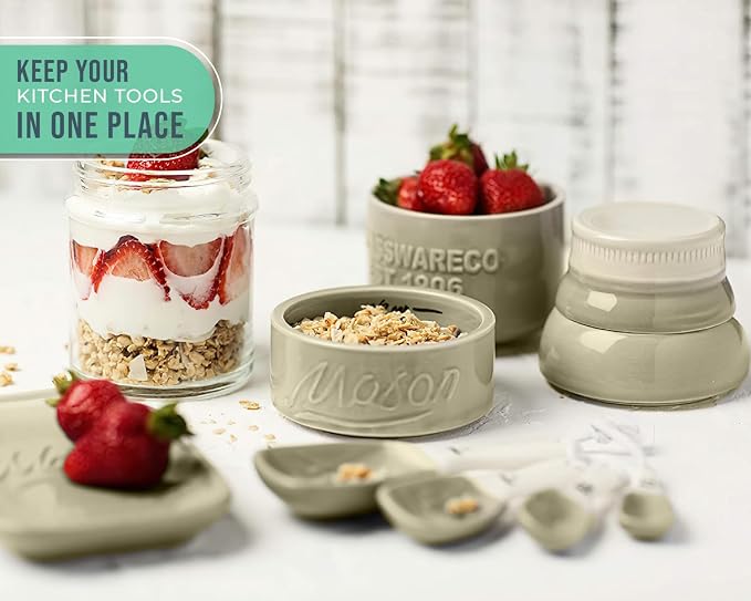 Comfify Green Mason Jar Measuring Set – 4 Cups, 4 Spoons, Spoon Rest | Green; ceramic; 9-piece set; 4 measuring cups + 4 measuring spoons + spoon rest; mason jar design; hand wash only
