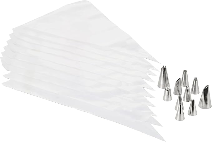 Wilton Beginning Buttercream Decorating Set, 20-Piece | 20-Piece Beginner Kit with Piping Tips, Bags, Couplers & Spatula for Learning Buttercream Decorating on Cakes & Cupcakes