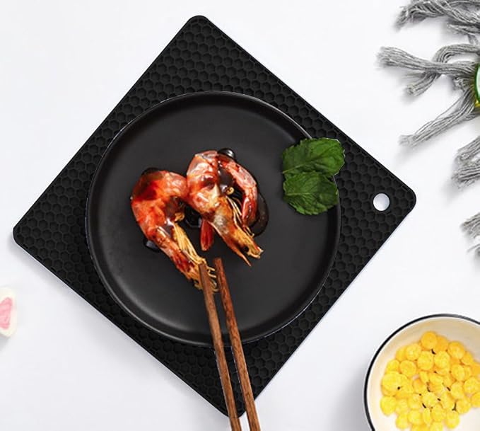 Silicone Non-Slip, Heat Resistant & Water-Trapping Trivet Mats for Hot Pots & Pans & Dishes & Cookware, Multipurpose Kitchen Table Coaster, 7.1 Inch, Black
