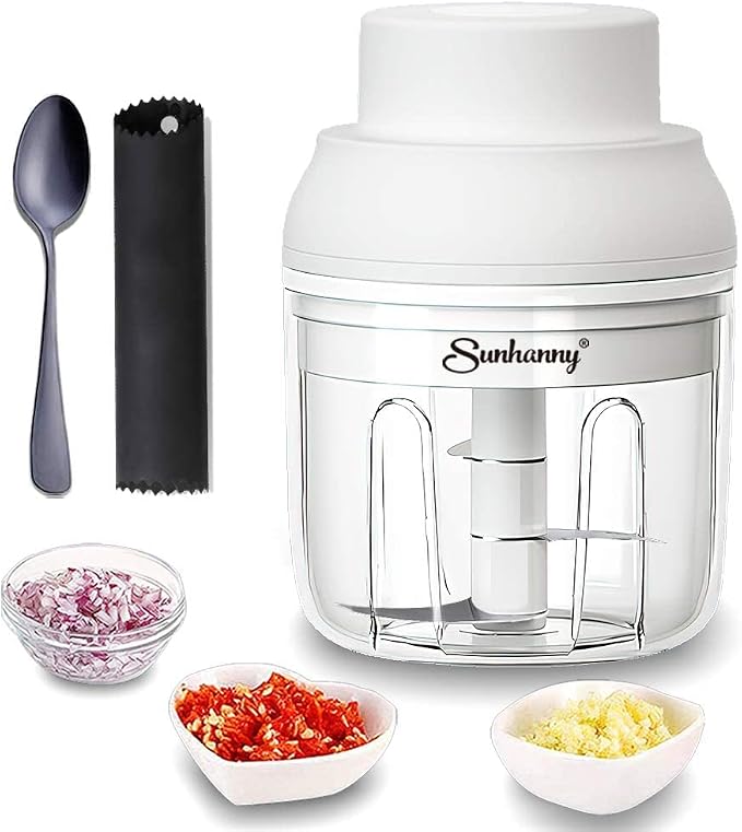 Electric Garlic Chopper Mini, Garlic Masher Crusher, Food Processor Small with Garlic Peeler And Spoon (250ML/8.5FL OZ, White)