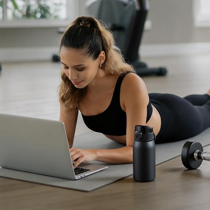 Insulated Water Bottle 12 oz with Dustproof Lid, Carry Handle & Tea Infuser, BPA-Free & Leakproof, Stainless Steel Water Bottles Ideal for Fitness, Hiking, Office & Outdoor Use （Black ）
