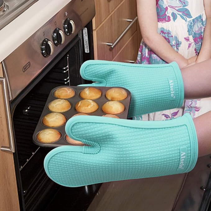 Alselo Silicone Oven Mitts Set, Heat Resistant 550 Degree,7.5"x12" | Kitchen Mittens,Waterproof & Non-Silp Oven gloves for Baking Cooking Barbecue Microwave & Machine Washable(Blue, 2)