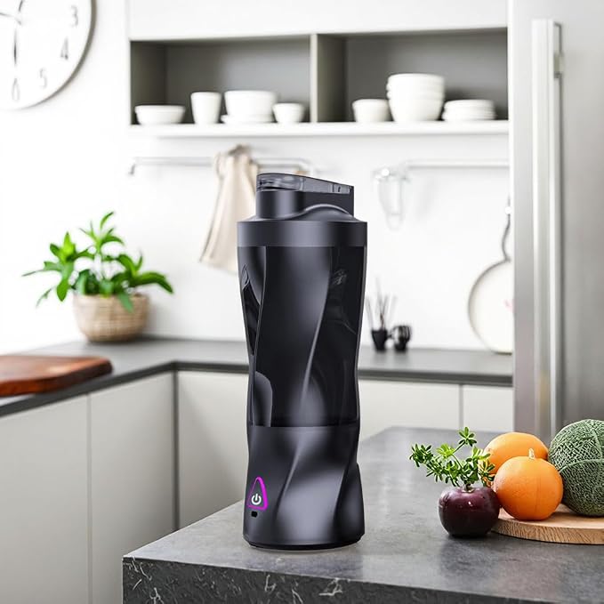 Portable Juicer Blender, Food Grade Tritan with BPA Free 6 Stainless Steel Blades, USB Power Source Rechargeable Household Mini Electric Portable Juicer with Auto Self-cleaning function.