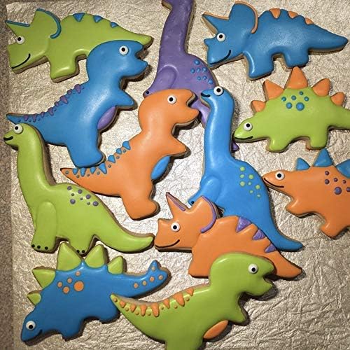 Ann Clark Dinosaur Cookie Cutter Set of 7, Made in USA | Includes: T-Rex, Stegosaurus, Triceratops, Dino Foot, & More, America's Largest Cookie Cutter Maker, Food-Safe American Steel