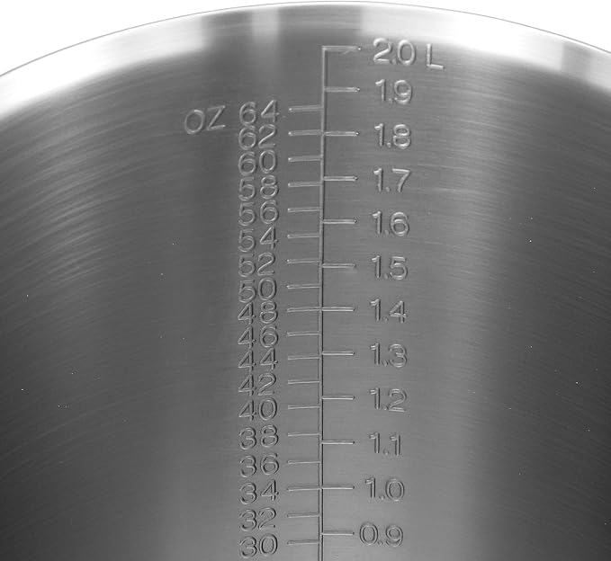 QWORK 304 Stainless Steel Measuring Cup 64 OZ with OZ/ML Graduations, 8 Cup Kitchen Mixing Pitcher, Precision Engraved Markings, Container for Baking and Frothing, 2 Liter