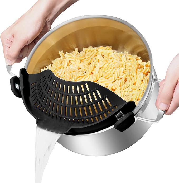 AUOON Pot Strainer Clip on Silicone, Large 10.45 x 4.33 in, Black | Fits Pots Pans Bowls, Dishwasher Safe, for Pasta Noodles Vegetable Fruits, Space-saving Kitchen Gadget