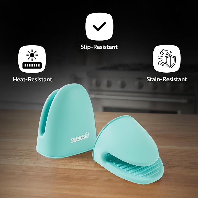 Comfy Grip 4.3 x 3.5 x 4.2 Inch Mini Oven Mitt Pot Holders, 1 Food-Grade Finger Mitt Set - 2-Piece Set, Oven-Ready Up To 446F, Turquoise Silicone Mitts, Ribbed Texture, Dishwashable - Restaurantware