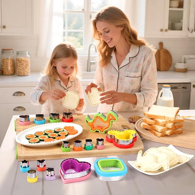 laxizar 16 Pcs Sandwich Cutters Cookie Cutters Uncrustable Bread Maker