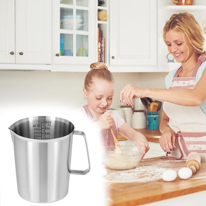 QWORK 304 Stainless Steel Measuring Cup 32 OZ with OZ/ML Graduations, 4 Cup Kitchen Mixing Pitcher, Precision Engraved Markings, Container for Baking and Frothing, 1 Liter