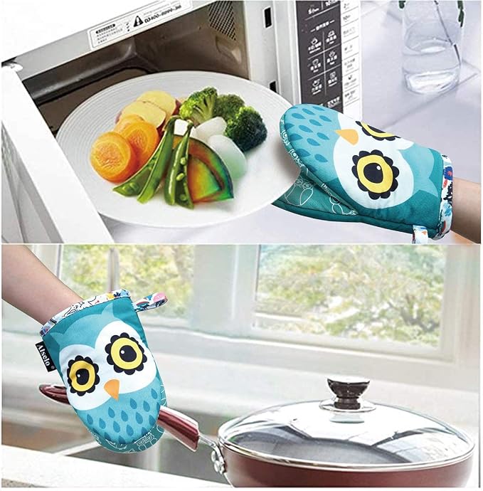 Alselo Mini Oven Mitts 2-Pack Set,Silicone Little Kitchen Gloves | Heat Resistant with Non-Slip Grip and Soft Quilted Cotton Lining for Safe Backing Cooking Barbecue (Green, 2)