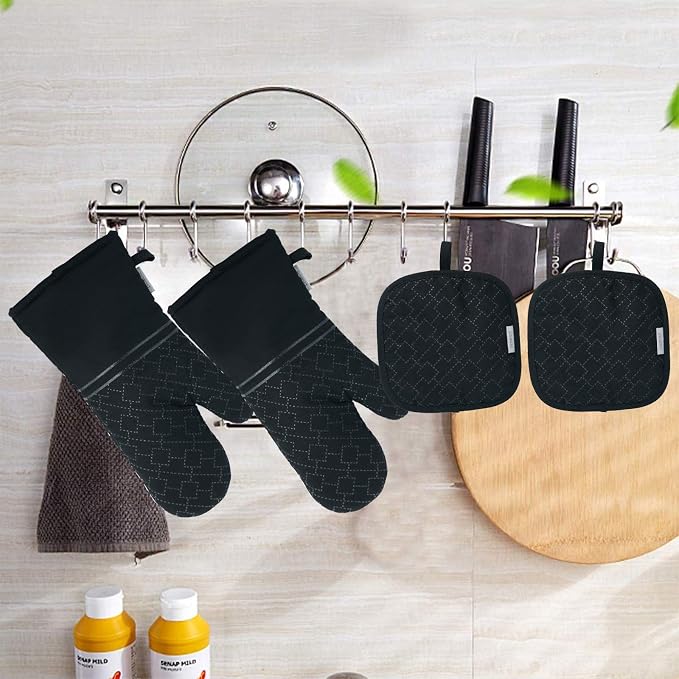 4Pcs Oven Mitts and Pot Holders Set, 572F Heat Resistant Oven Glove, Soft Cotton Lining with Non-Slip Surface for Kitchen Baking BBQ (Black)