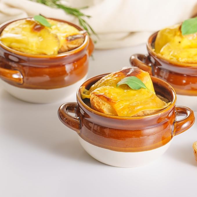 Vumdua French Onion Soup Bowls with Handles, 22 oz Ceramic French Onion Soup Crocks Oven Proof for Chilli, Cereal, Pot Pies - Oven, Broil & Dishwasher Safe, Set of 4