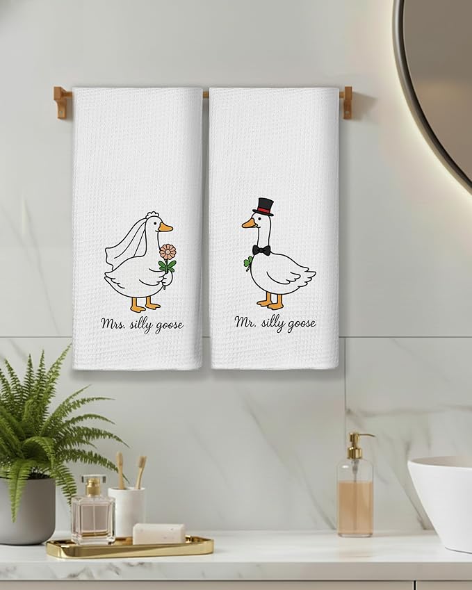 Funny Bride and Groom Goose Kitchen Towels, Wedding Newlyweds Gifts for Couples Dish Tea Towels for Kitchen Decor, Just Married Gifts Decorative Hand Towel for Bathroom, 16x24 Inch Set of 2