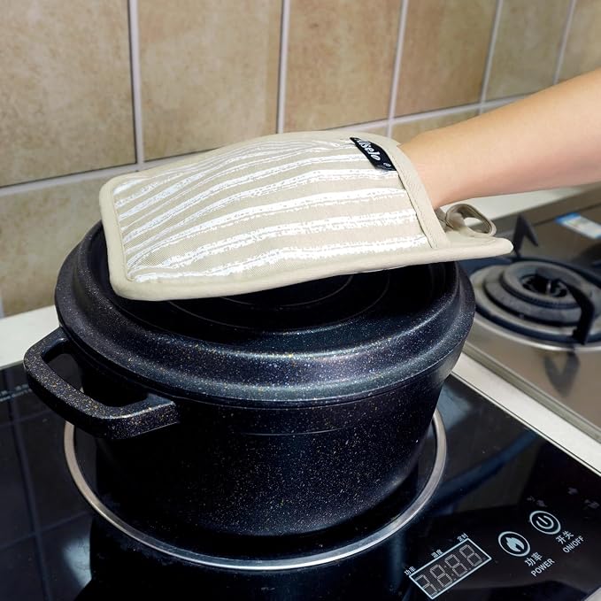 Alselo Silicone Pot Holders Set of 3 Heat Resistant & Non Slip Potholders | Professional Oven Hot Pads with Pockets Mitts for Kitchen Cooking Baking Barbecue (Khaki, 3)