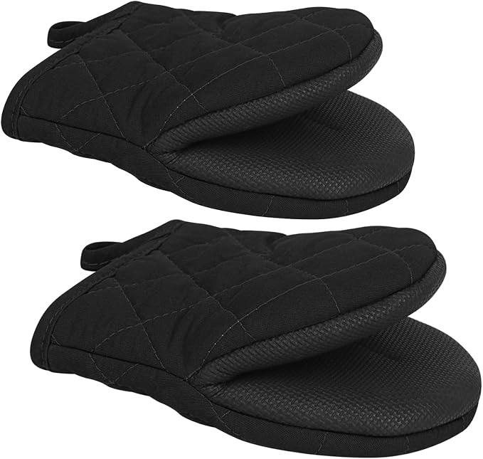 1 Pair Short Oven Mitts - Silicone Kitchen Oven Gloves High Heat Resistant 500℉, Mini Oven Mits with Non-Slip Grip Surfaces and Hanging Loop for BBQ, Baking, Cooking and Grilling (Black)