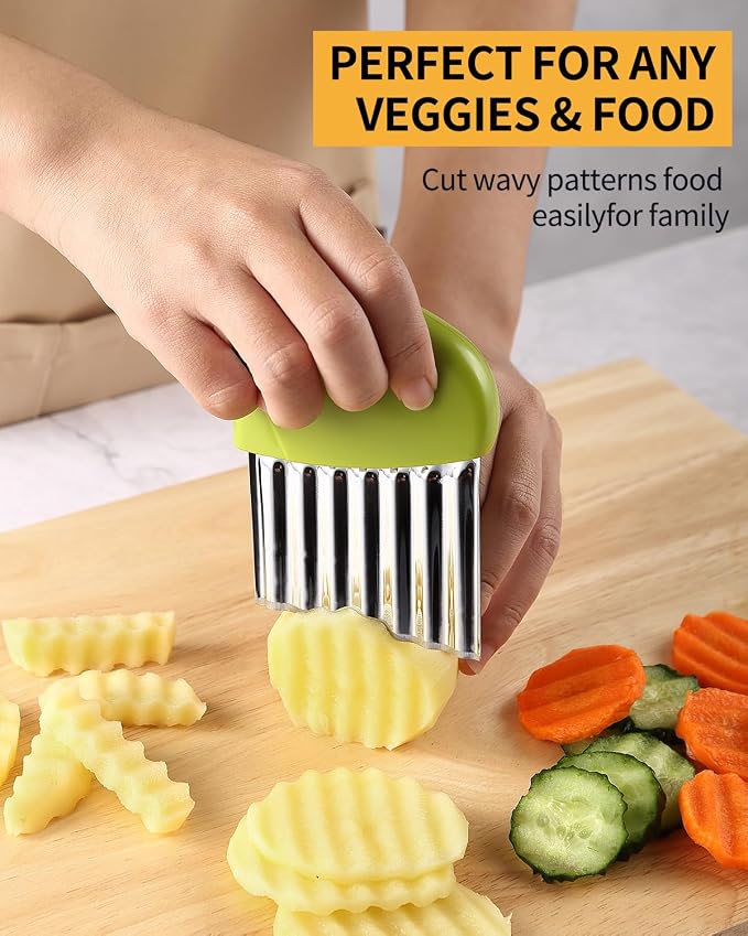 Crinkle Cutter Stainless Steel Potato Slicer Heavy Duty Wavy Crinkle Cutting Chopping Tools with Wooden Handle for Carrot Veggies (2, Green)