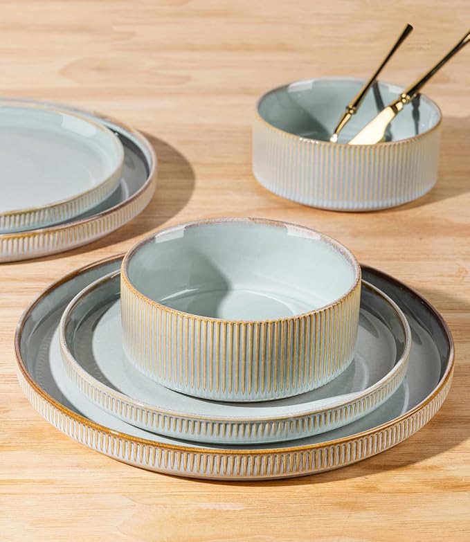 Ceramic Dinnerware Set for 6, 18-Piece Plates and Bowls Set | Lightweight Porcelain Dish Set, Scratch Resistant, Oven & Microwave & Dishwasher Safe, Illusion Blue