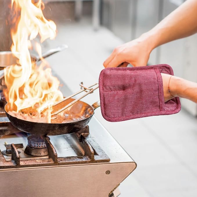 Pot Holders Yarn-Dyed Set of 3 Non Slip Silicone Kitchen Lines | Heat Resistant 500℉ Kitchen Gloves BBQ Cooking Baking Women Men Cooking Barbecue Microwave Machine Washable (Red Potholders)