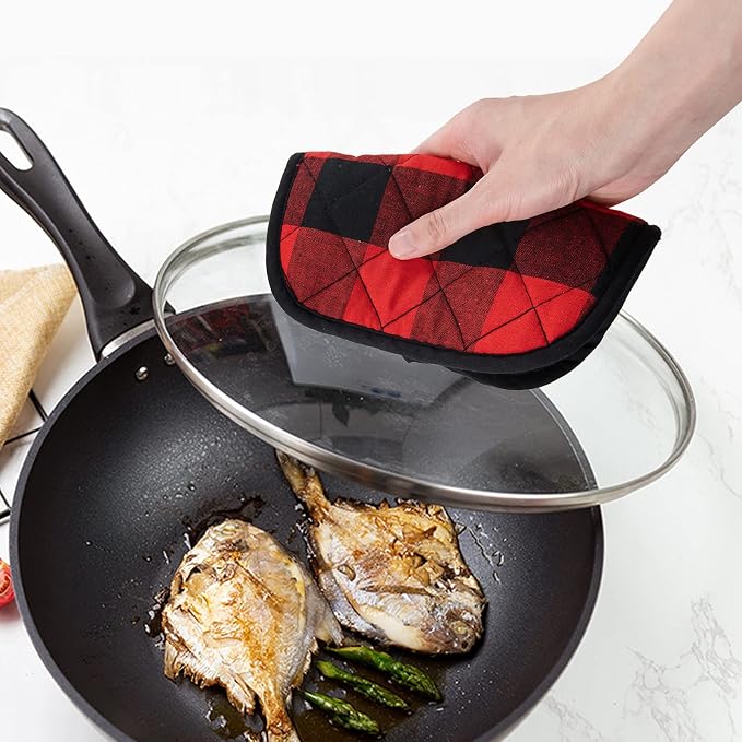 Joyhalo 4 Pack Pot Holders for Kitchen Clearance | Cotton Oven Holder with Great Heat Resistance, Potholders Sets for Kitchen, Countertops, Hot Pots and Pans, Black and Red