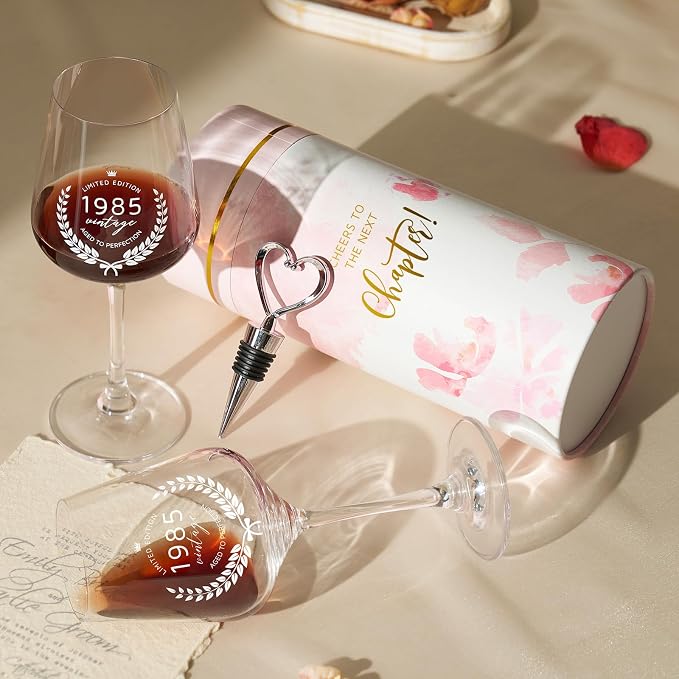 AW BRIDAL Funny 40th Birthday Gifts for Women or Men, Personalized 1985 Vintage Wine Glass Gift Set for Birthday Party Decro Favors, Born in 1975 Gifts for Mom Dad Wife Husband Friends Coworkers