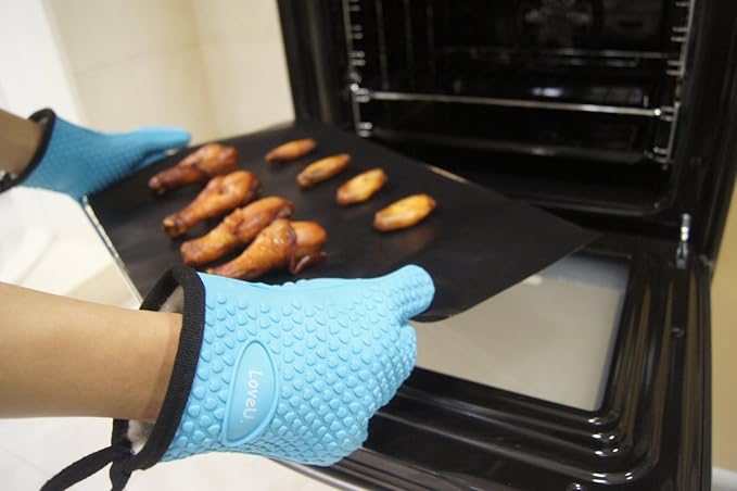 Silicone Oven Mitts Gloves - Heat Resistant, Non-Slip for BBQ, Grilling | 450°F Double-Layer｜Waterproof Kitchen Cooking Barbecue Mittens ｜5 Finger Hot Mitt for Baking, Smoker& Cast Iron(One Size)