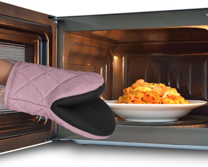 Goldmeet Mini Oven Mitts 2-Pack, 7"x5.5", 500°F Silicone Grip, Light Pink | Non-Slip, Heat Resistant, Machine Washable, Hanging Loop, Fits Small Hands, for Baking Grilling BBQ Cooking