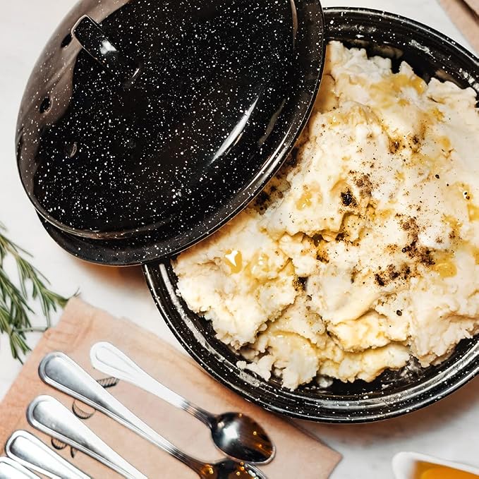 Granite Ware Round Covered Roaster - Speckled Black