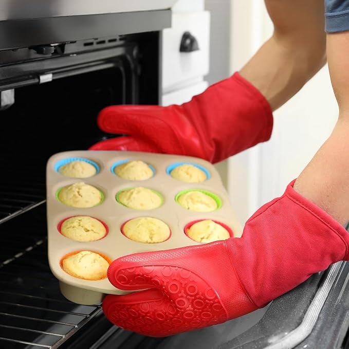 BPA-Free Silicone Oven Mitts Ultra Heat Resistant up to 500°F - Oven Mitts with Thick Cotton Liner - Long Slip Resistant Pot Holders, Flexible Oven Gloves - Canyon Red 13.7