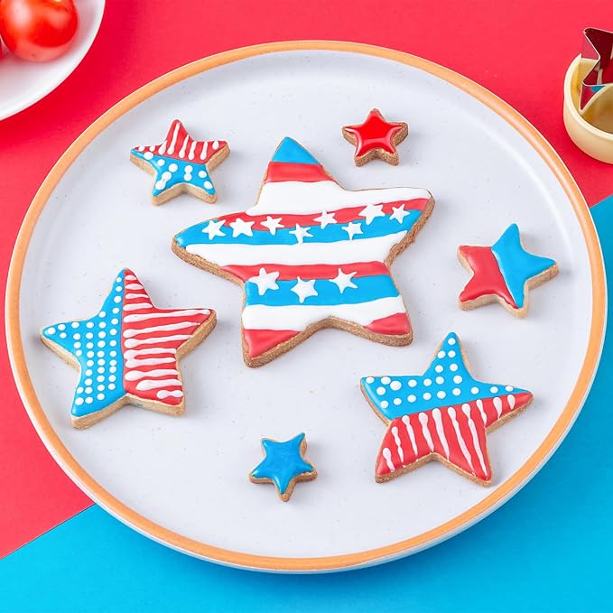 Star Cookie Cutters 4 Pcs, Kimfead Sandwich Cutter for Kids Lunch, Vegetable Fruit Cutters Shapes, Stainless Steel Biscuit Cutters for Children Boys Girls | Sandwich Cutter for Kids Lunch, Vegetable Fruit Cutters Shapes, Biscuit Cutters, for Children B...