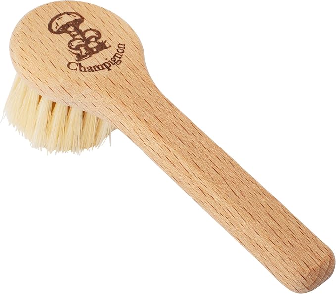 REDECKER Natural Pig Bristle Mushroom Brush Cleaner with Beechwood Handle, Gently and Thoroughly Cleans Mushrooms Without Water, 5 inches, Made in Germany - Mushroom Cleaner Brush