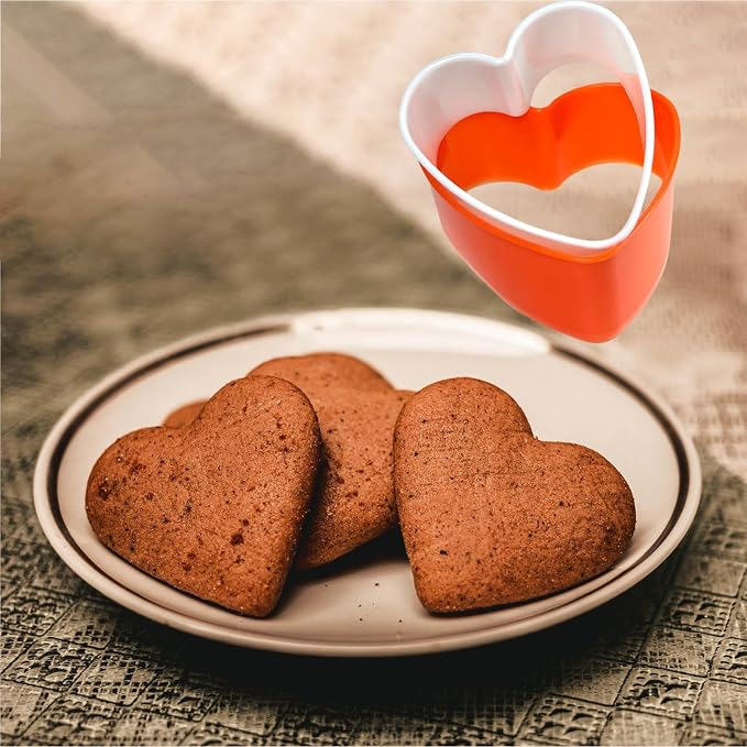 Cookie Biscuit Cutter Set, Two Side Cookie Cutters Plastic Set Multi-size Cake Fruit Vegetable Shapes Cutter Random color (Heart Shaped, 5 Pack)