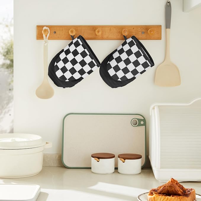Ohocut Checkered Mini Oven Mitts Heat Resistant, Vintage Retro Black and White Checkerboard Mini Silicone Oven Mitts Cute, Non-Slip Small Short Kitchen Oven Gloves Set of 2