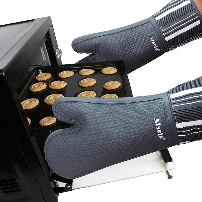 Alselo Silicone Oven Mitts Set, Heat Resistant 550 Degree,7.5"x16" | Extra Long Kitchen Mittens,Waterproof & Non-Silp Oven gloves for Baking Cooking Barbecue Microwave (Extra Long Grey, 2)